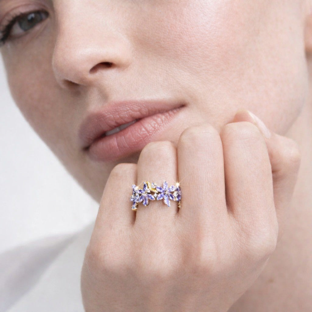 Sparkling White Radiant Bridgerton Herbarium & Bee Sterling Silver Ring