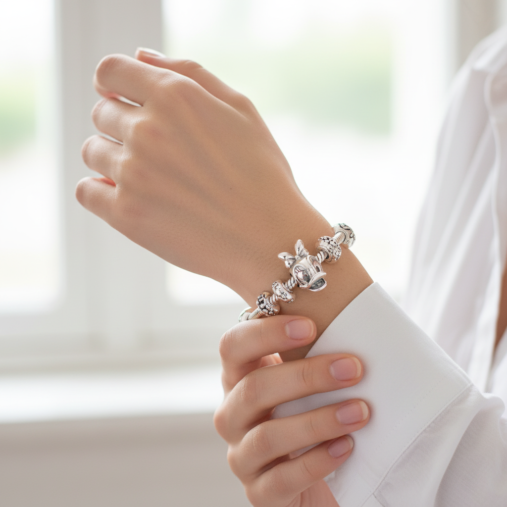 Disney Daisy Duck Charm Hallmarked S925 Sterling Silver