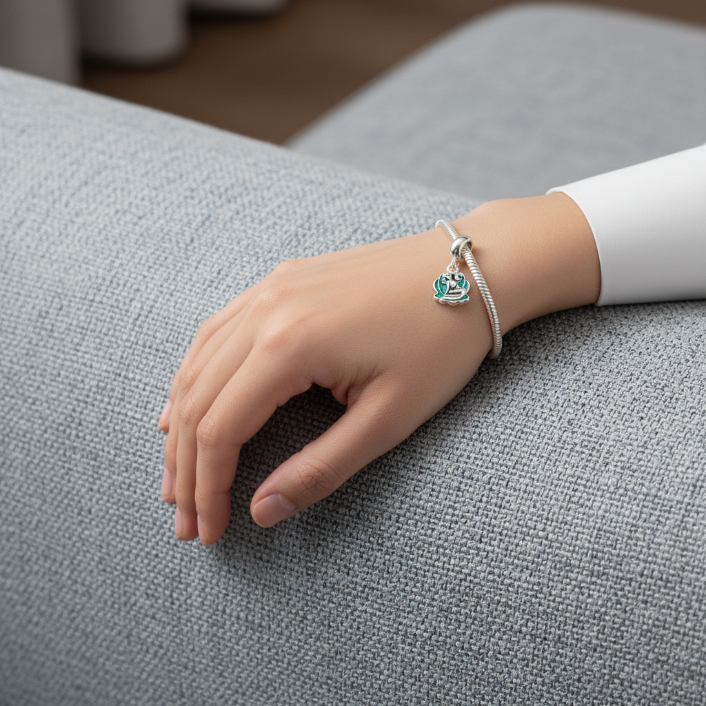 Disney Little Mermaid Ariel & Seashell Dangle Charm Hallmarked S925 Sterling Silver