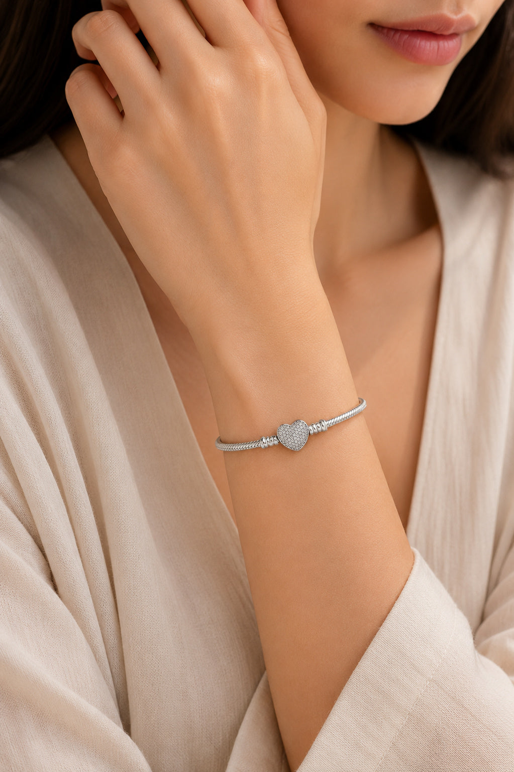 Sparkling Heart & Snake Chain Charm Bracelet