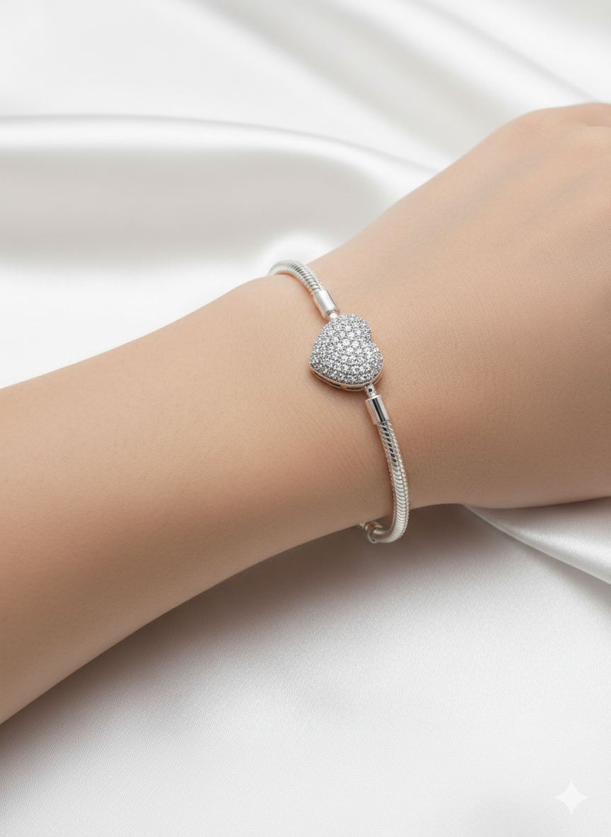 Sparkling Heart & Snake Chain Charm Bracelet